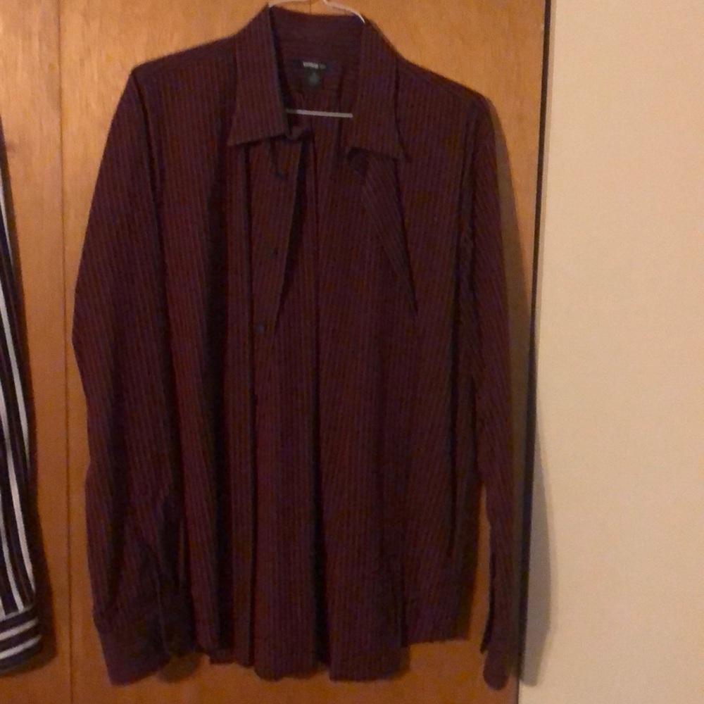 Express button down